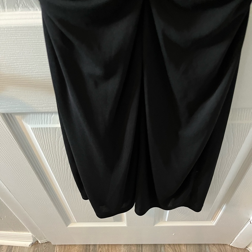 Knee Length Black Sheath Dress - Picture 4 of 8